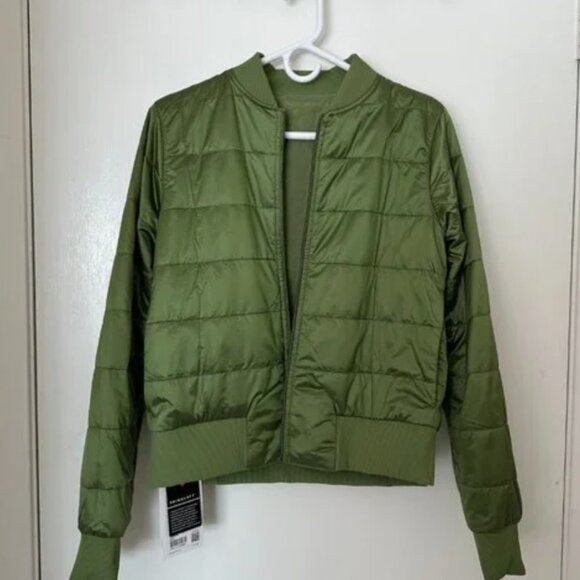 NWT Lululemon Non Stop Bomber jacket Reversible Size 8 GREEN FOLIAGE PERFECT NWT - Picture 4 of 4